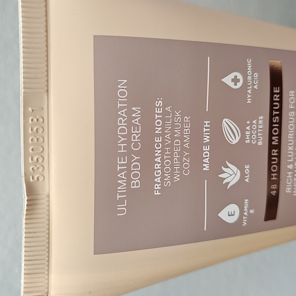 Bath & Body Works WARM MUSK 3 Piece Body Care Bundle Set - Picture 2 of 4